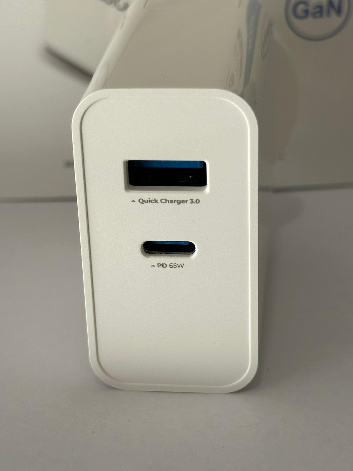 iQuick GaN 65W PD3.0+QC3.0 Fast Charging Adapter for iPhone and Android 1PD Type C & QC 3.0 Port - Image 6