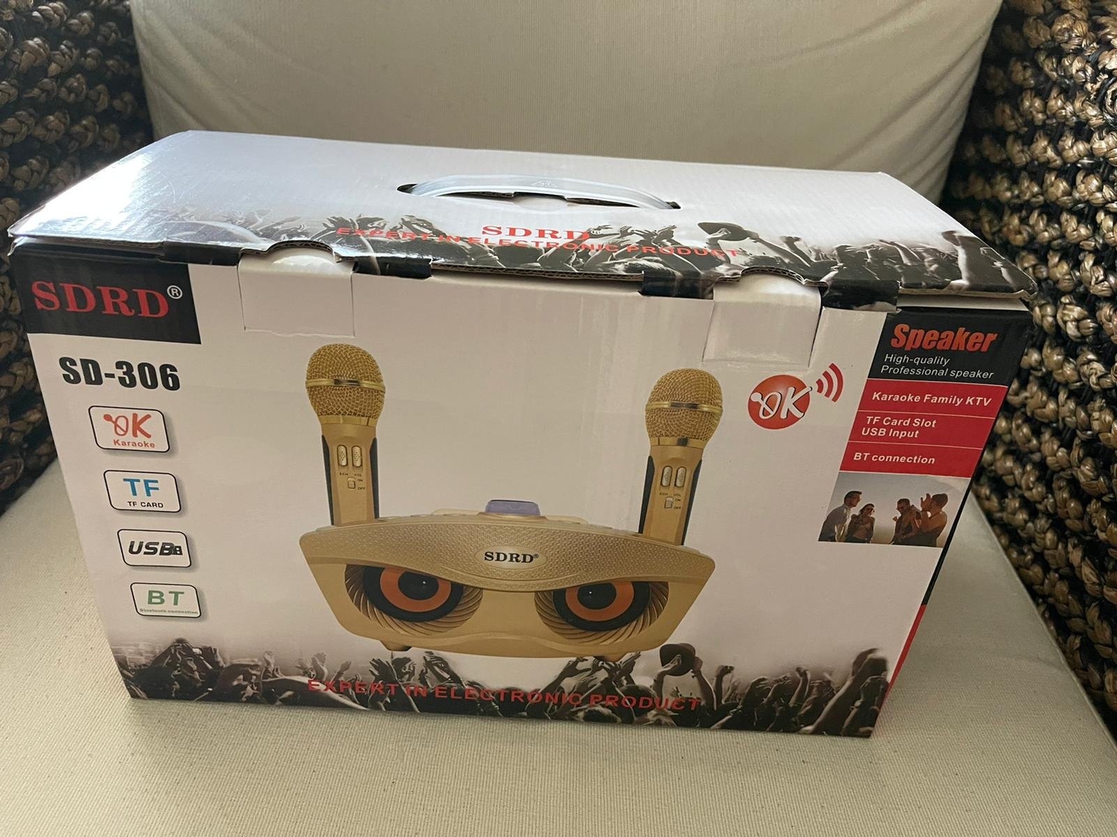 OWL SDRD SD-306 Portable Family Karaoke System Condenser Wireless Stereo Bluetooth Speaker Set With Dual Wireless Microphones - Image 12