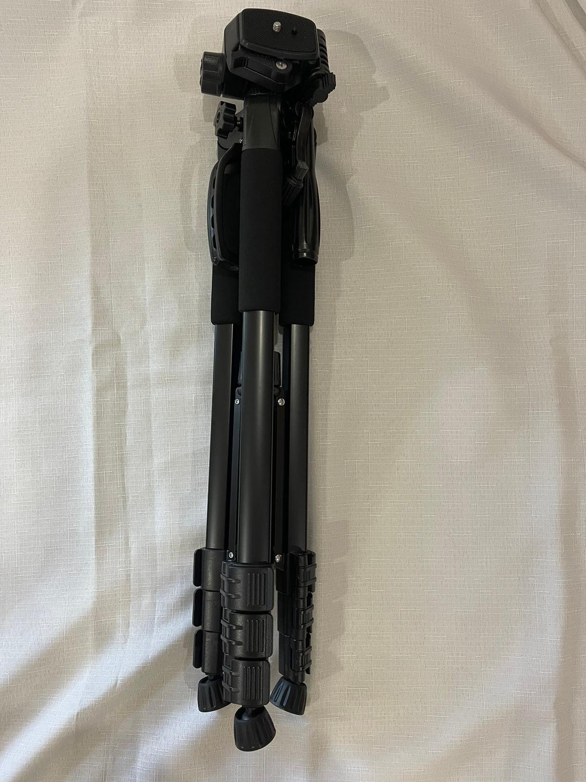 Universal 180cm Camera Tripod Stand 360° for DSLR Cameras & Phones with Universal Compatibility w Phone Mount - Image 7